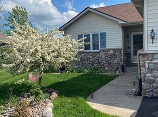 N167W21111 Scot Ct, Jackson, WI 53037