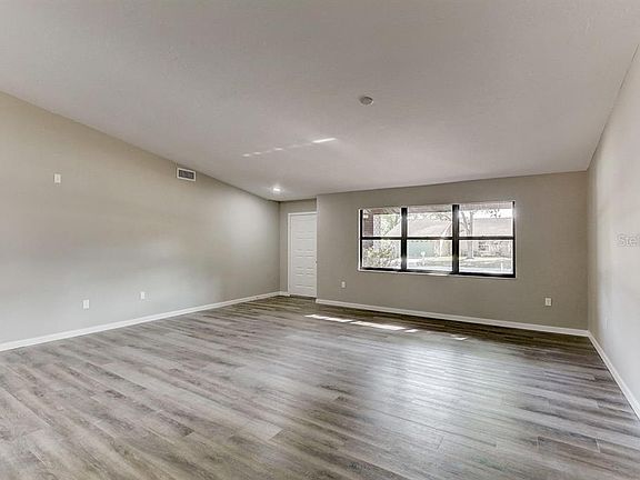 3rd image of 8420 Cypress Lake Cir