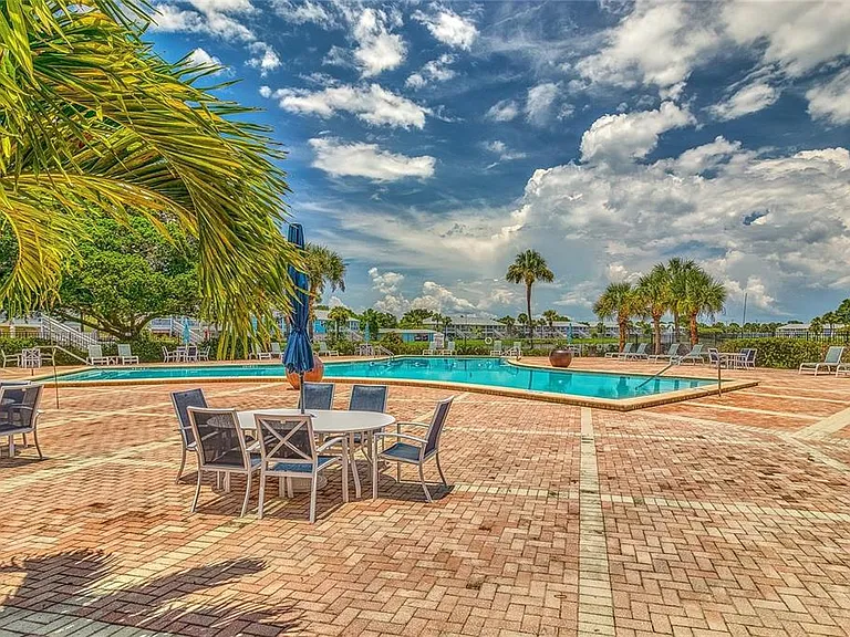 3893 Pompano Dr SE #C — Photo 13