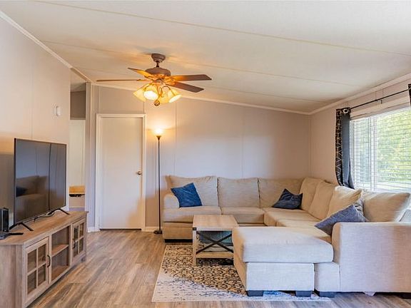 3rd image of 2197 Hunterwood Dr