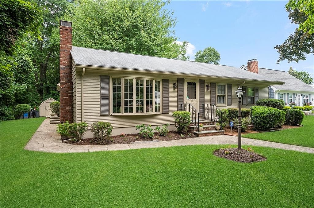 115 Intervale Rd, Cranston, RI 02910 Zillow