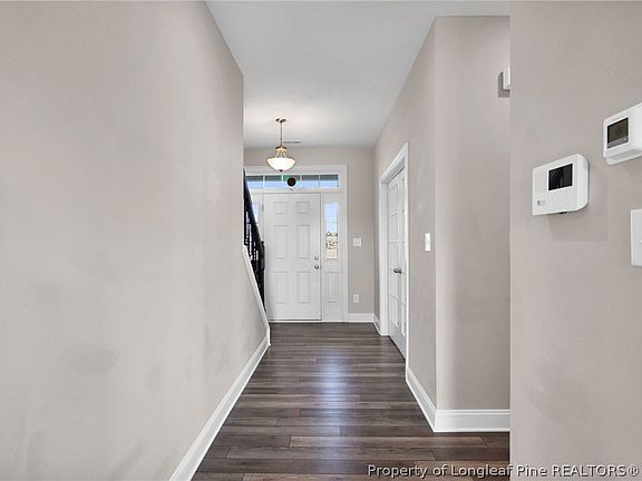 5th image of 5444 Debut Ave