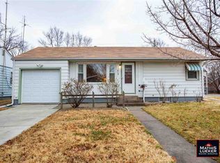 803 N Garfield St, Junction City, KS 66441