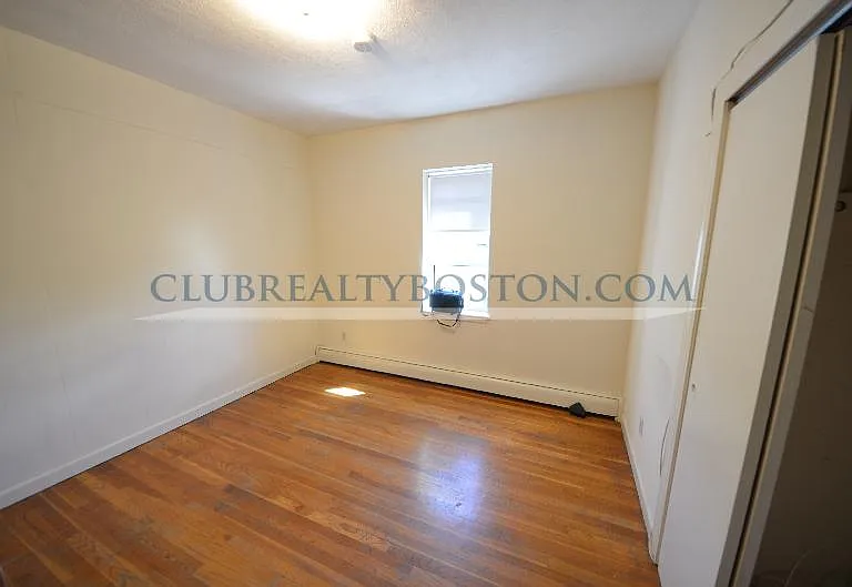 172 Beacon St #24 — Photo 6
