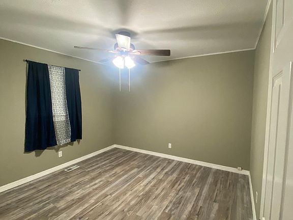 4th image of 6 Grisham Dr