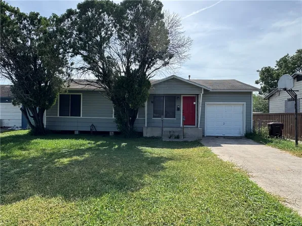 119 W Fairview Dr, Kingsville, TX 78363
