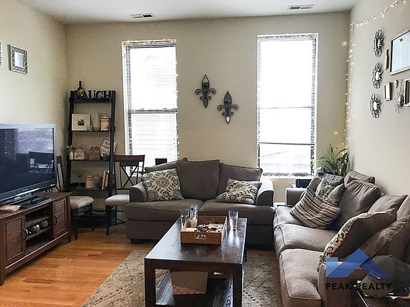 5th image of 2028 N Winchester Ave #2028-1F