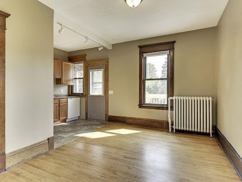 1st image of 108 Cleveland Ave S #2