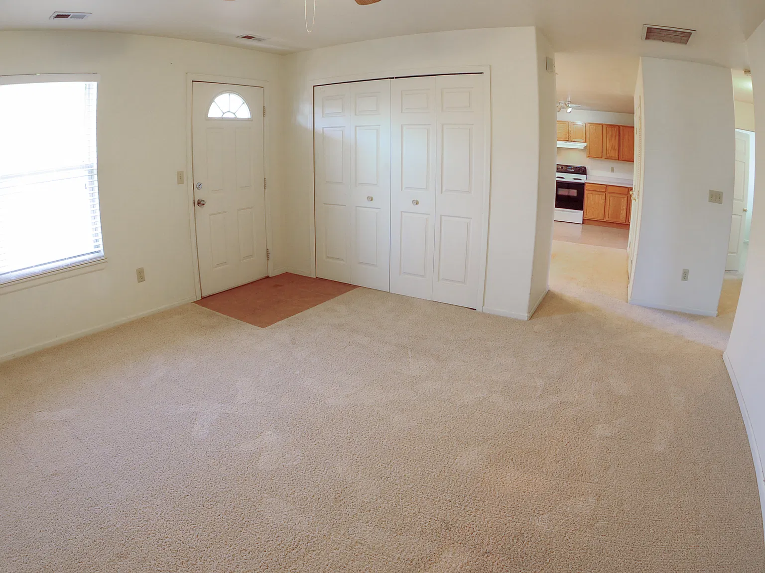 2 bed, 1020 sqft, $1,200 — Photo 4