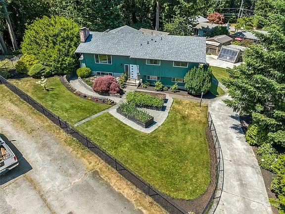 2nd image of 5601 78th St E