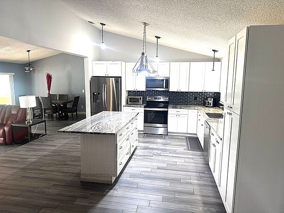 4th image of 5749 Adair Way