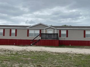 695 S Vista Dr, Sandia, TX 78383