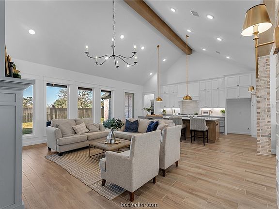 2nd image of 2132 Madden Cir
