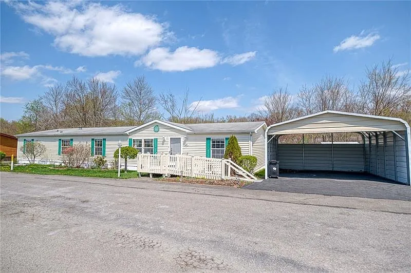 608 Deana Way photo 1