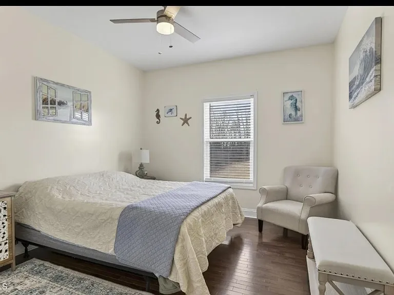 222 Spanish Oak Ln — Photo 10