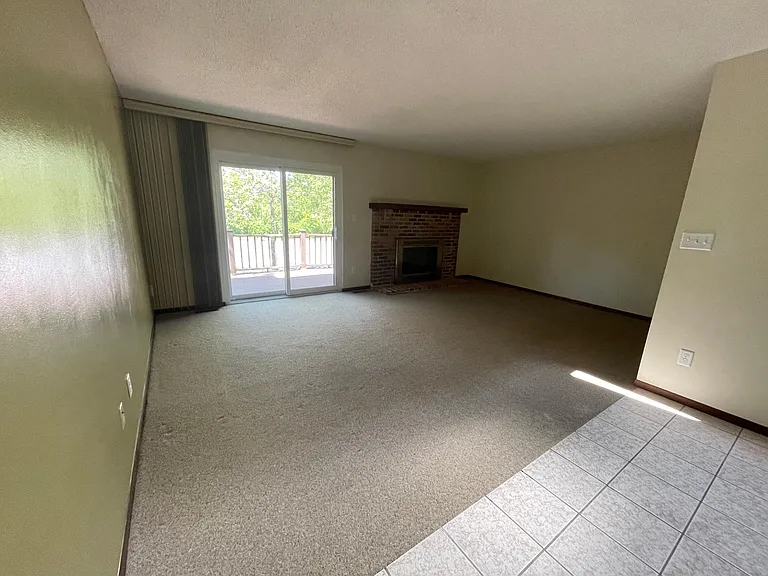 1811 Tawny Ash Dr — Photo 8