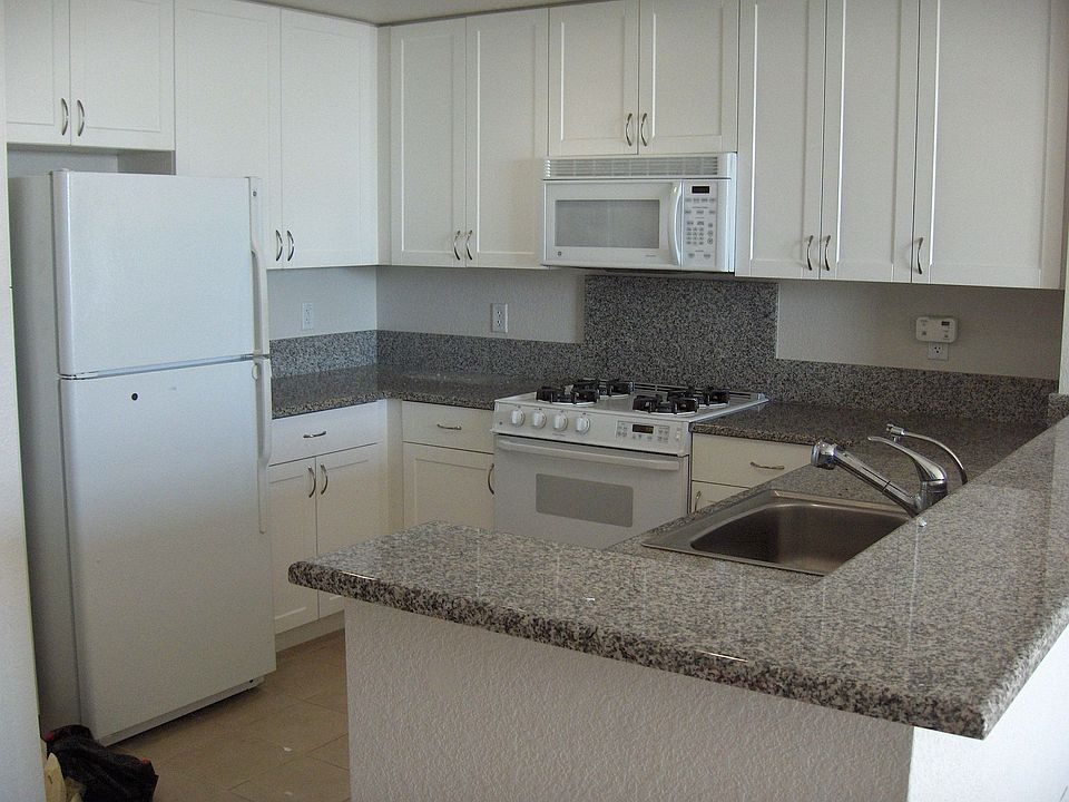 Gourmet Kitchen