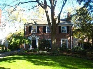 3355 Grenway Rd, Shaker Heights, OH 44122