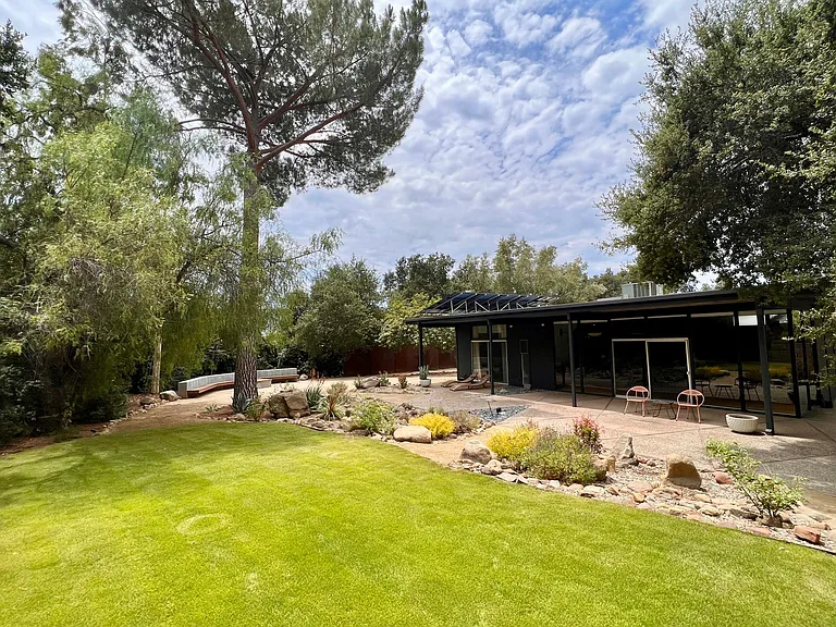 Carne Rd — Photo 20
