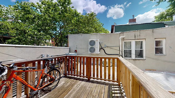 Rented by Bond New York | media 1