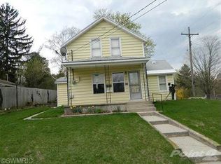 327 Walnut St, Shelby, MI 49455