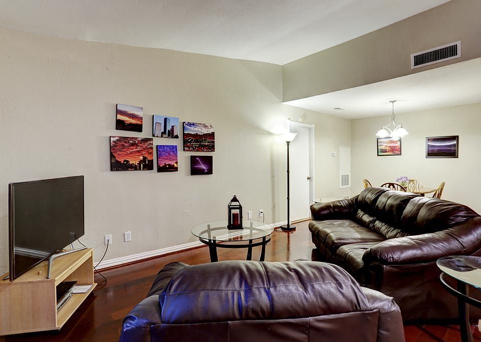 1st image of 1915 Augusta Dr #4/27