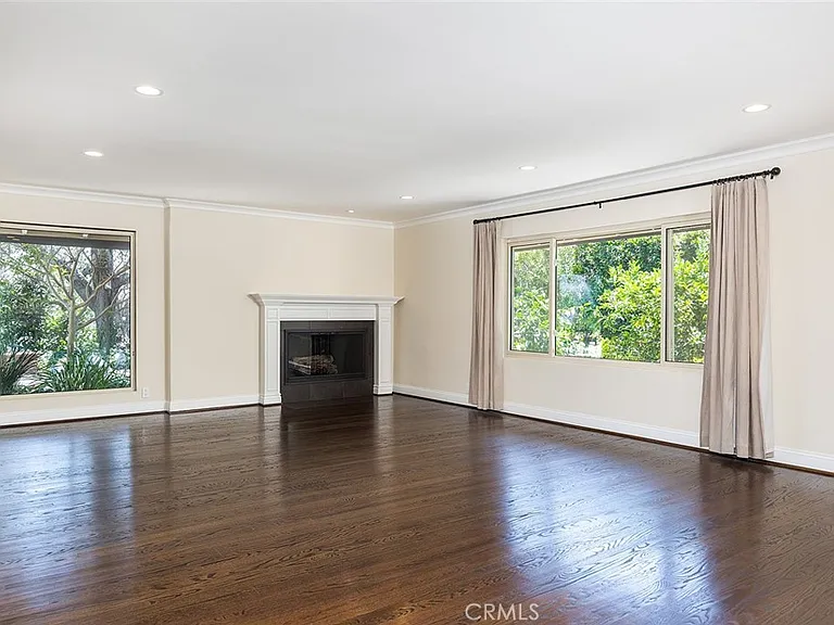 850 Chula Vista Ave — Photo 7