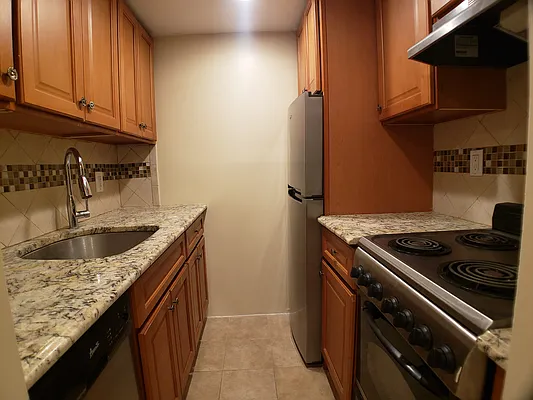 Rented by Keller Williams NYC | media 10