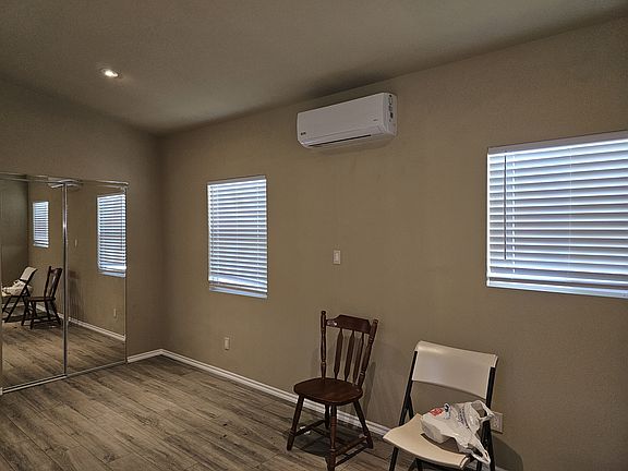 5th image of 3004 Edward Ave #Adu