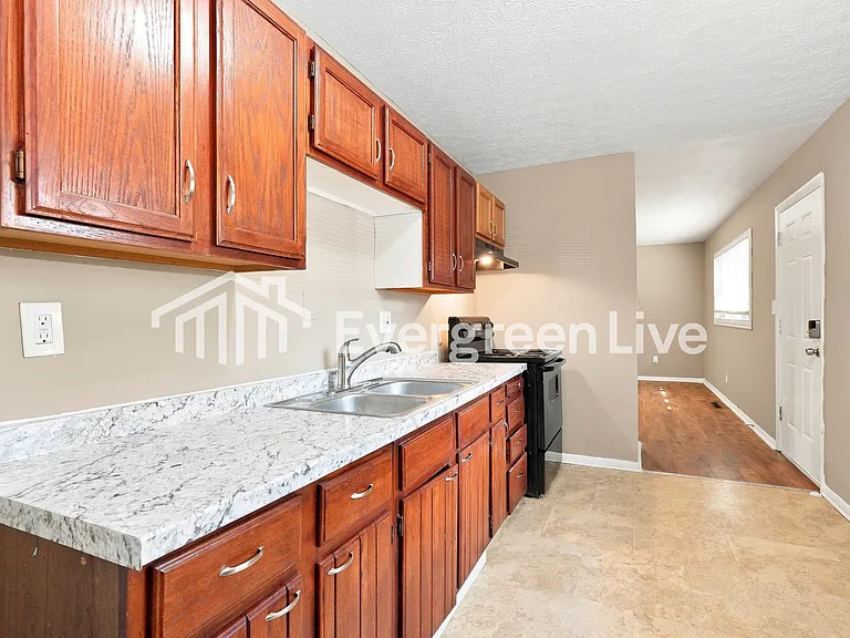 3007 Woodway Rd — Photo 6