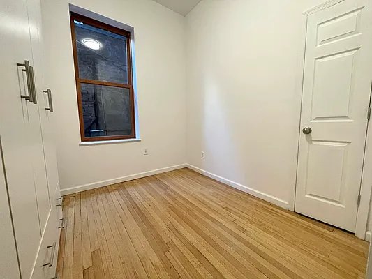 Rented by J PRESTON AND ASSOCIATES INC | media 14