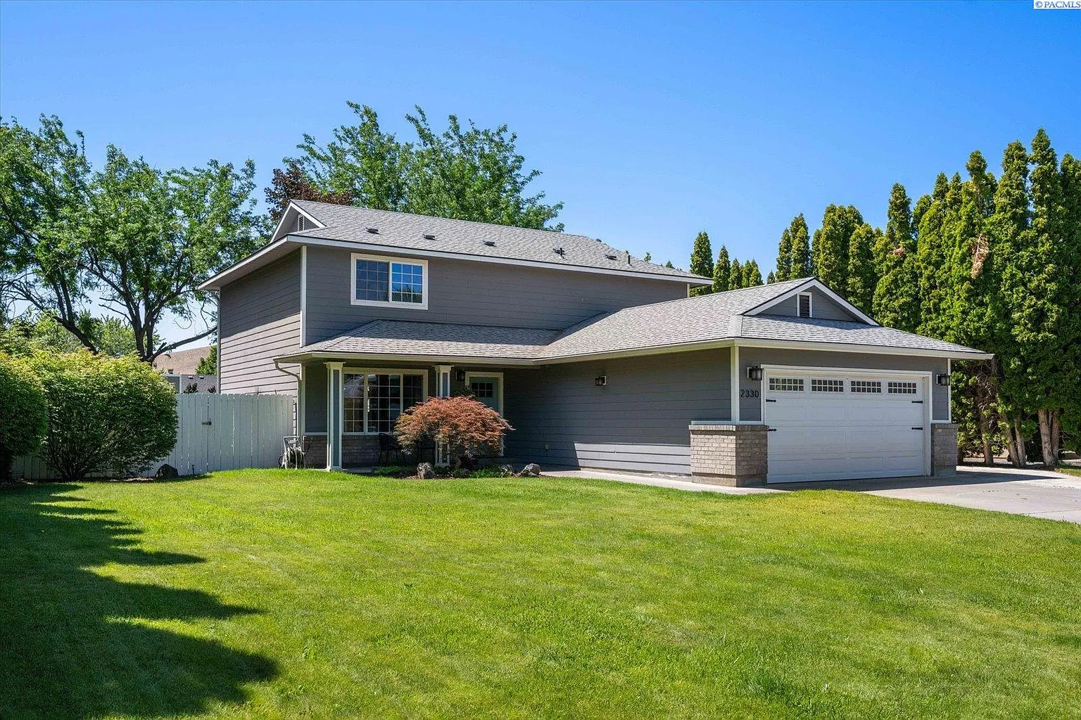 2330 Hummingbird Ln photo 1