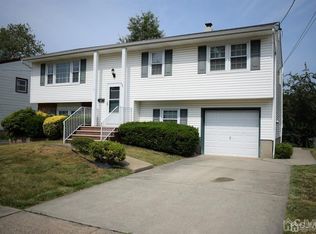 5 Mercer St, South River, NJ