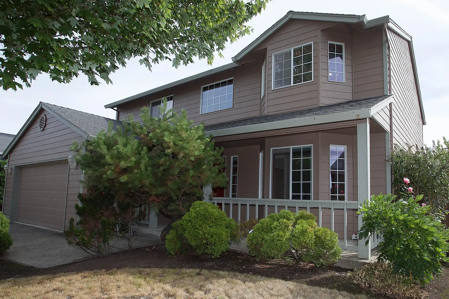 4 bed, 2150 sqft, $2,800 — Photo 2