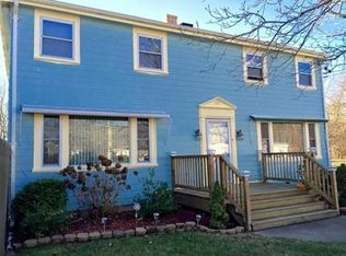 599 Stafford Rd, Tiverton, RI 02878