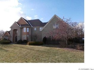 18 Dangelo Dr, Webster, NY 14580