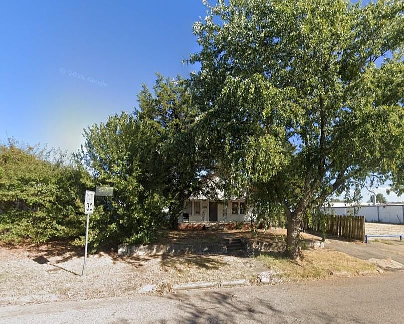 1st image of 519 N Tucker Ave