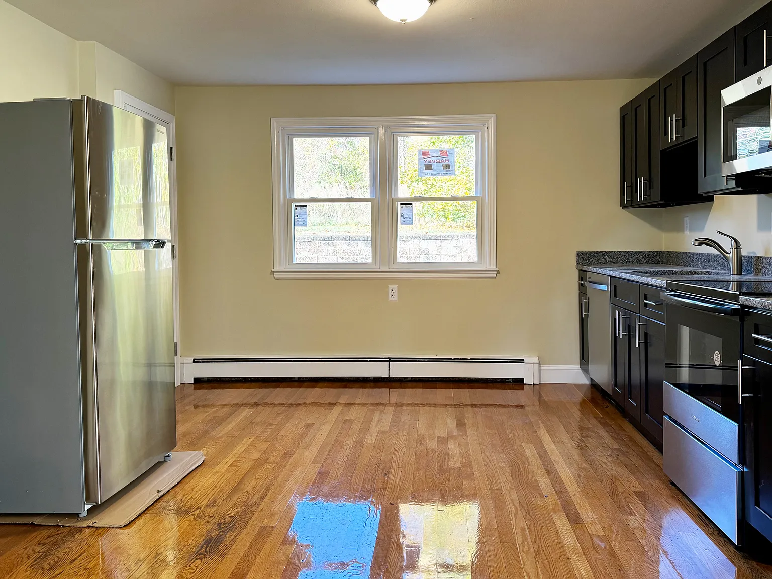 817 Country Way — Photo 3