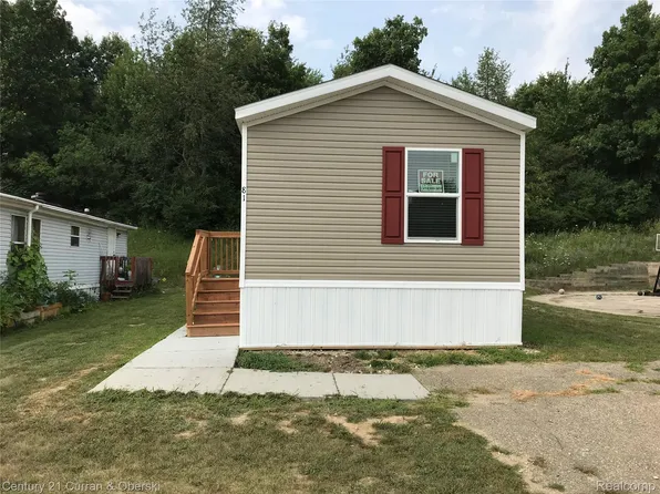 6564 E Michigan Ave Trailer 81, Saline, MI 48176