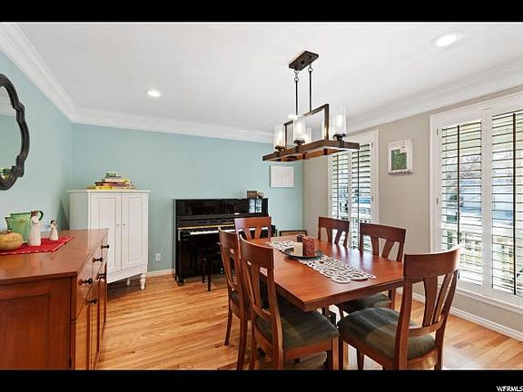 2nd image of 1917 E Ashley Mesa Ln
