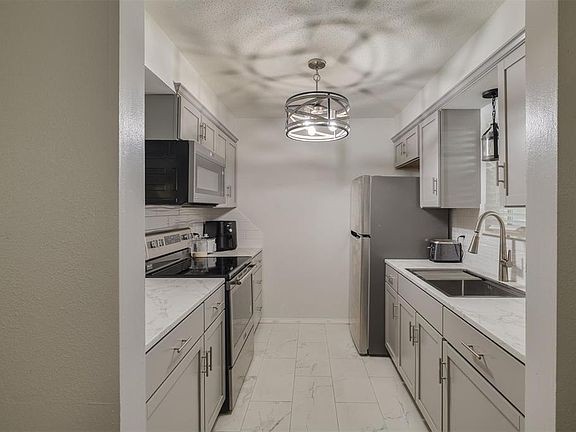 5th image of 11325 N May Ave APT D