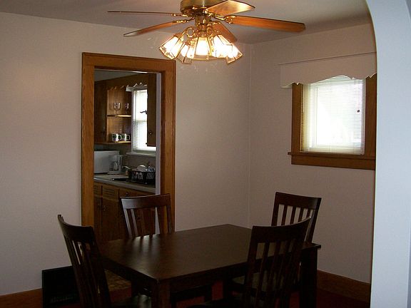 4th image of 2667 Sussex St SE