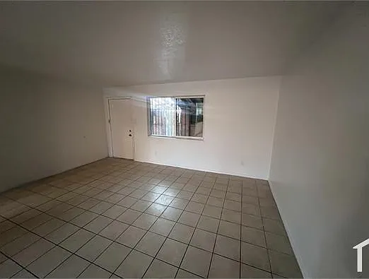 3413 Ross Ave SE #D — Photo 8