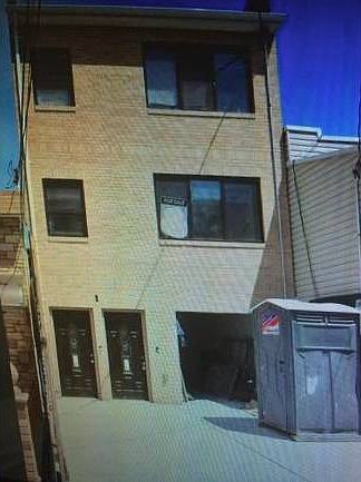 1st image of 639 E. 104th Street