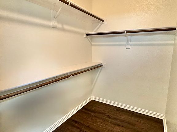 4th image of 1541 Sierra Estate Trl