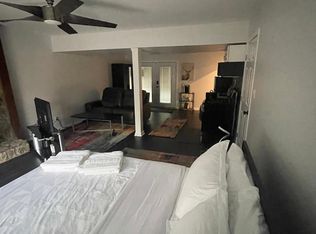 705 Lake Forest Ct, Roswell, GA 30076