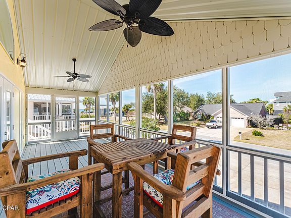 3rd image of 210 Gulf Aire Dr