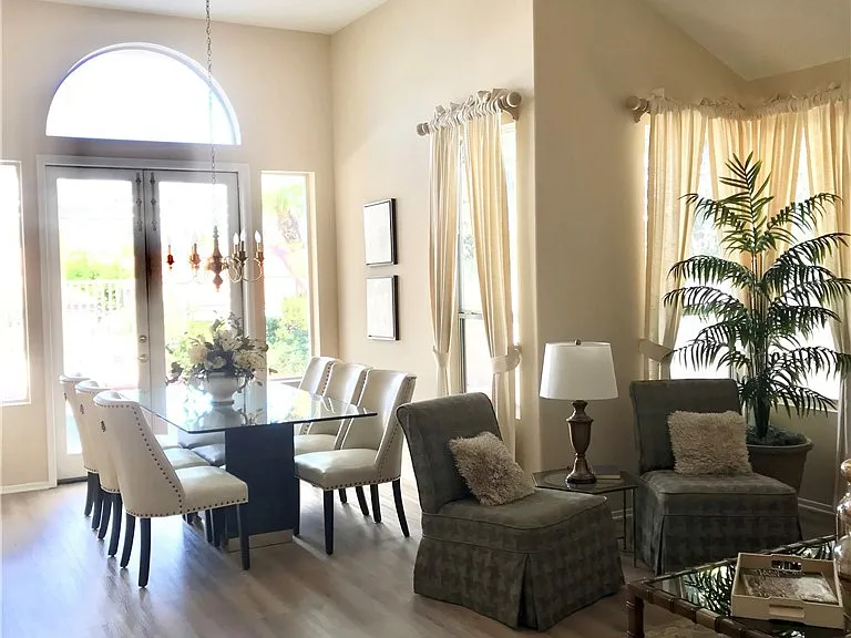 21421 Miramar — Photo 2