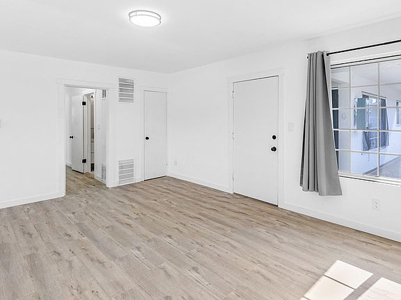 4th image of 3934 Gibraltar Ave #5