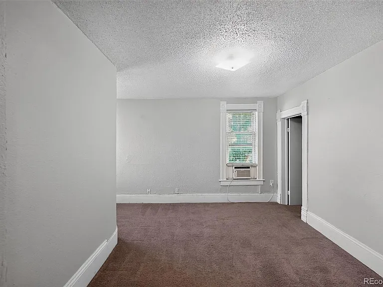 2134 N Lafayette St — Photo 13
